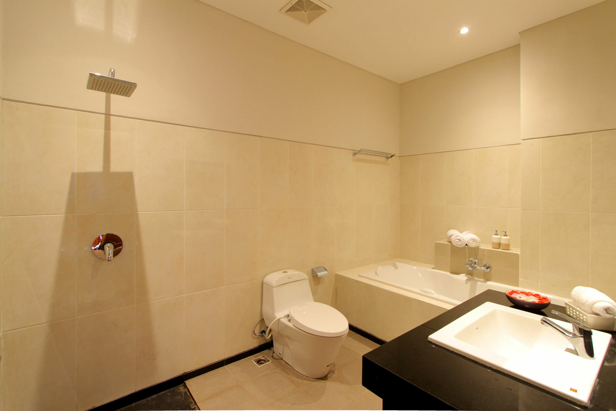 Sand Beach Luxury Living Kuta  Exterior photo